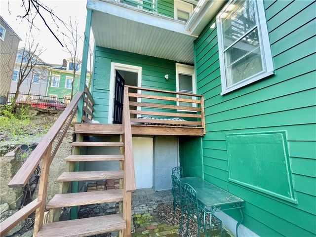 1104 Brabec St, Troy Hill, PA 15212