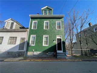 1104 Brabec St, Troy Hill, PA 15212
