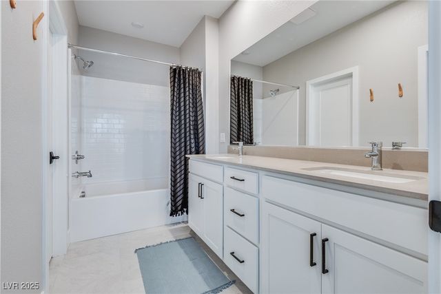 9812 Kings Glen Street, Las Vegas, NV 89141