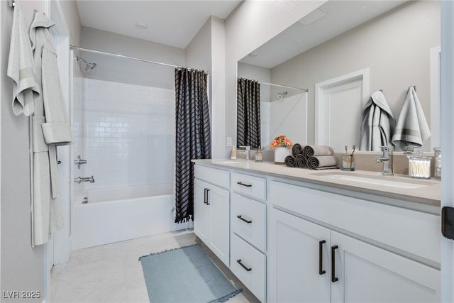 9812 Kings Glen Street, Las Vegas, NV 89141