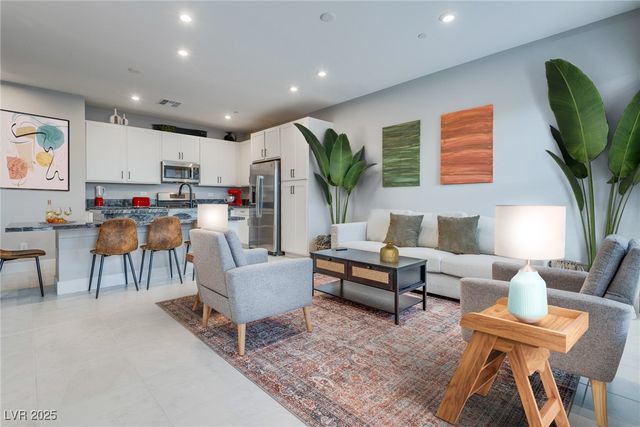 9812 Kings Glen Street, Las Vegas, NV 89141