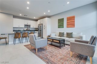 9812 Kings Glen Street, Las Vegas, NV 89141