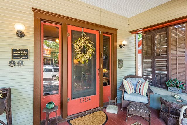 1724 5th Avenue, Fort Worth, TX 76110