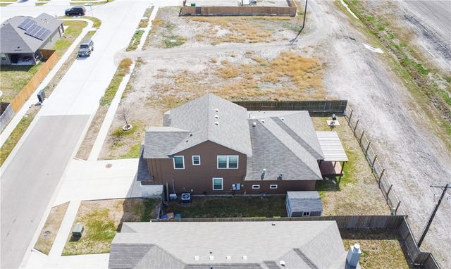 1633 Rhumba, Corpus Christi, TX 78410