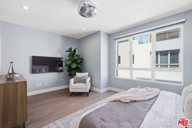 1400 N Fuller Avenue 9, Los Angeles, CA 90046