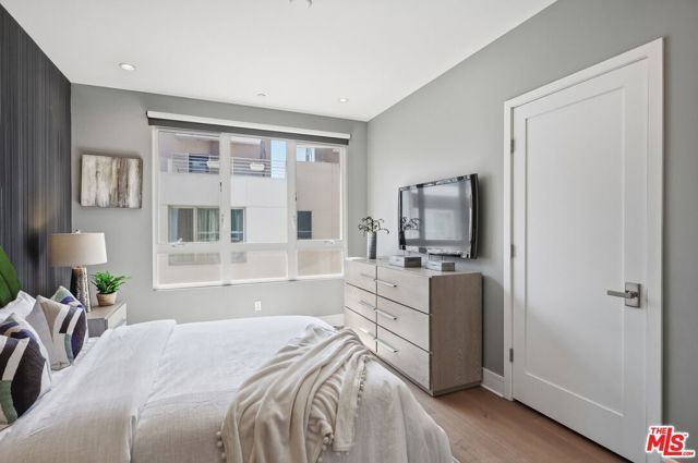 1400 N Fuller Avenue 9, Los Angeles, CA 90046