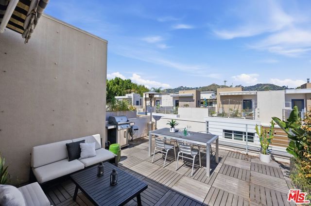 1400 N Fuller Avenue 9, Los Angeles, CA 90046