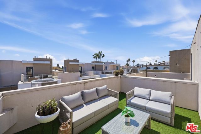 1400 N Fuller Avenue 9, Los Angeles, CA 90046