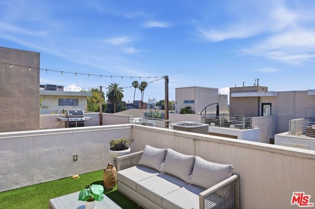 1400 N Fuller Avenue 9, Los Angeles, CA 90046