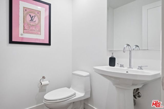 1400 N Fuller Avenue 9, Los Angeles, CA 90046