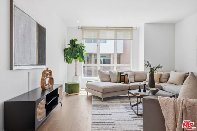 1400 N Fuller Avenue 9, Los Angeles, CA 90046