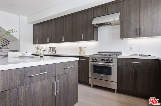 1400 N Fuller Avenue 9, Los Angeles, CA 90046