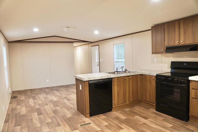 20452 Vick Dr, New Caney, TX 77357