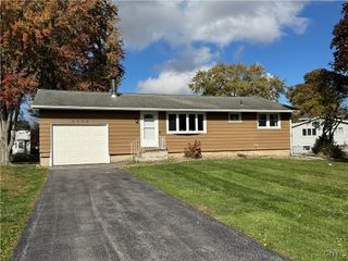 8556 Belnor Drive, Cicero, NY 13039