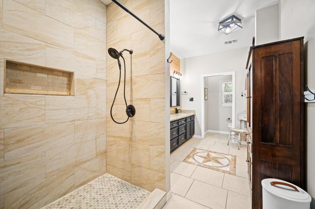 1819 Little John Street, Montgomery, TX 77316