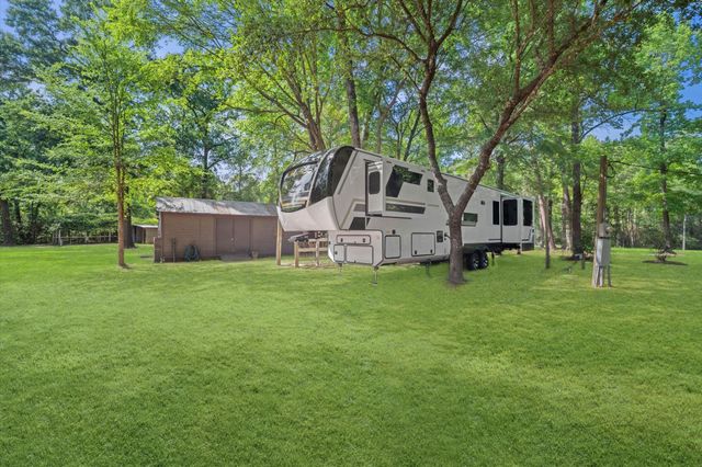 1819 Little John Street, Montgomery, TX 77316