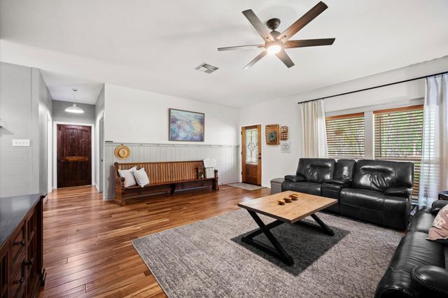 1819 Little John Street, Montgomery, TX 77316