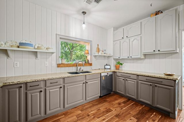 1819 Little John Street, Montgomery, TX 77316
