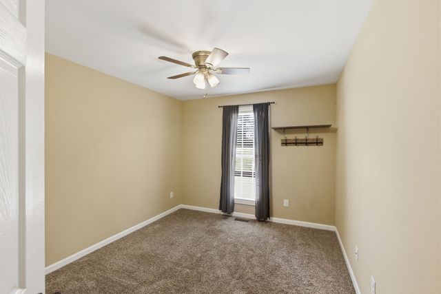 9060 Old Nashville Rd, Bon Aqua, TN 37025