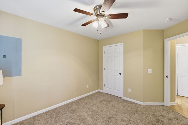 9060 Old Nashville Rd, Bon Aqua, TN 37025