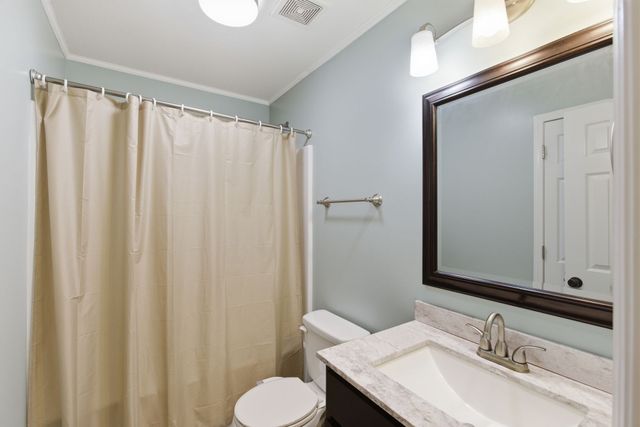 9060 Old Nashville Rd, Bon Aqua, TN 37025
