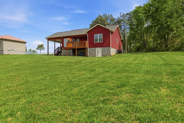 9060 Old Nashville Rd, Bon Aqua, TN 37025