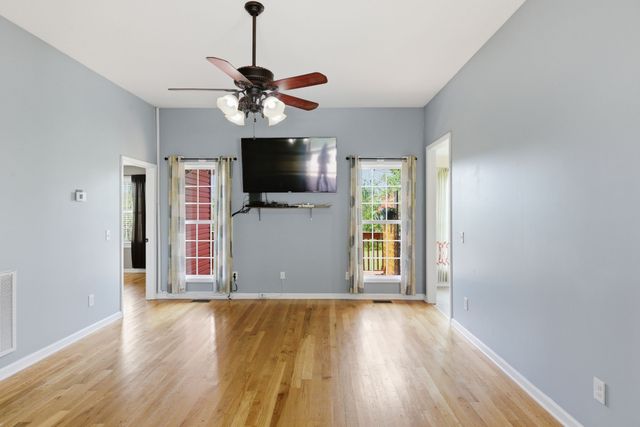 9060 Old Nashville Rd, Bon Aqua, TN 37025