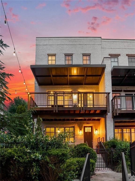 1831 Brooks NW Drive, Atlanta, GA 30318