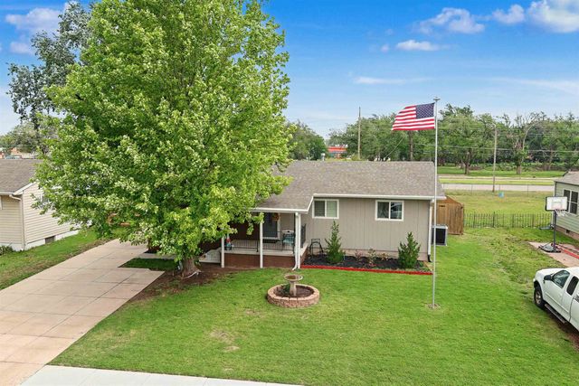 410 Maple Ave, Salina, KS 67401