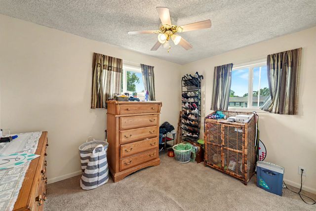 410 Maple Ave, Salina, KS 67401