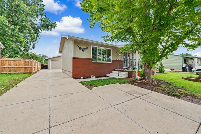 410 Maple Ave, Salina, KS 67401