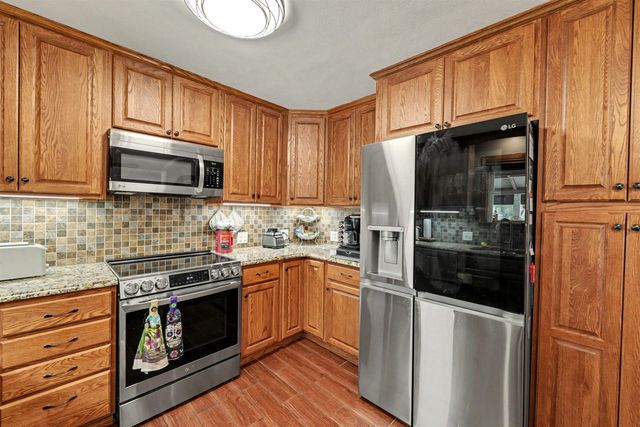 410 Maple Ave, Salina, KS 67401