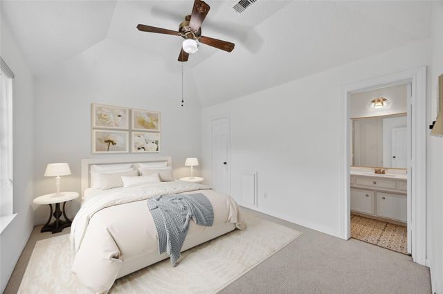 25 Glen Loch Court, Sugar Land, TX 77479