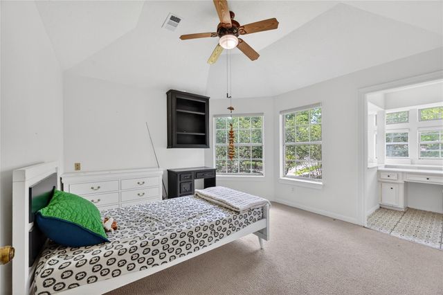 25 Glen Loch Court, Sugar Land, TX 77479