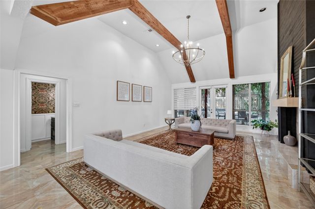 25 Glen Loch Court, Sugar Land, TX 77479