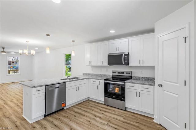 910 Roosevelt Street, Winston-salem, NC 27105