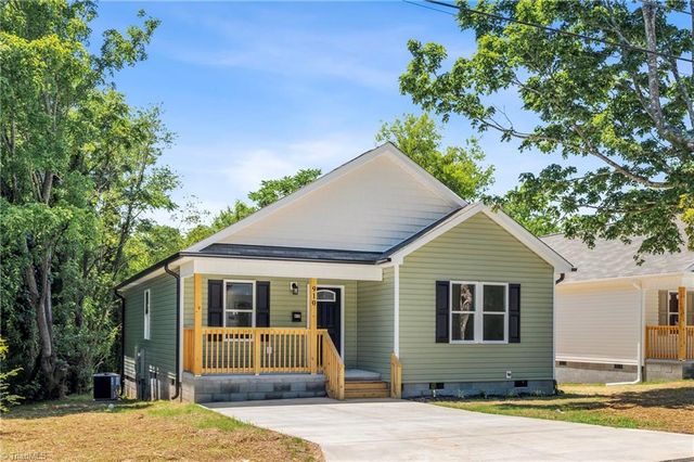 910 Roosevelt Street, Winston-salem, NC 27105