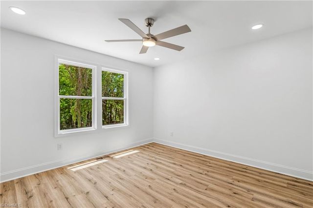 910 Roosevelt Street, Winston-salem, NC 27105