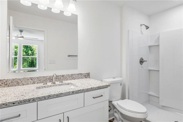 910 Roosevelt Street, Winston-salem, NC 27105