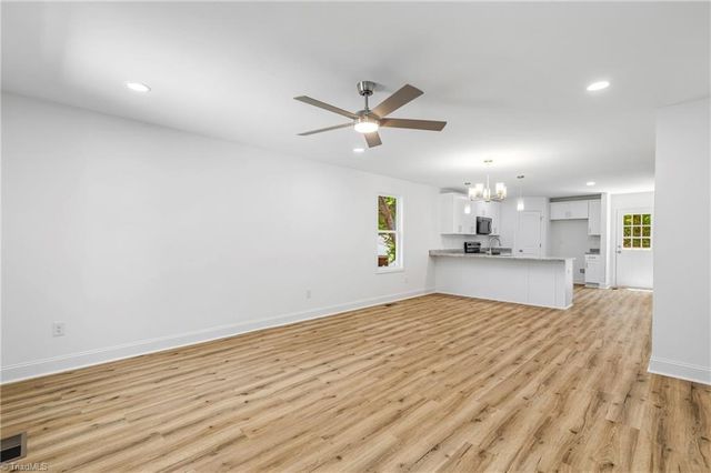 910 Roosevelt Street, Winston-salem, NC 27105