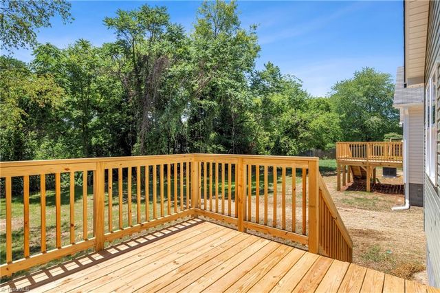 910 Roosevelt Street, Winston-salem, NC 27105