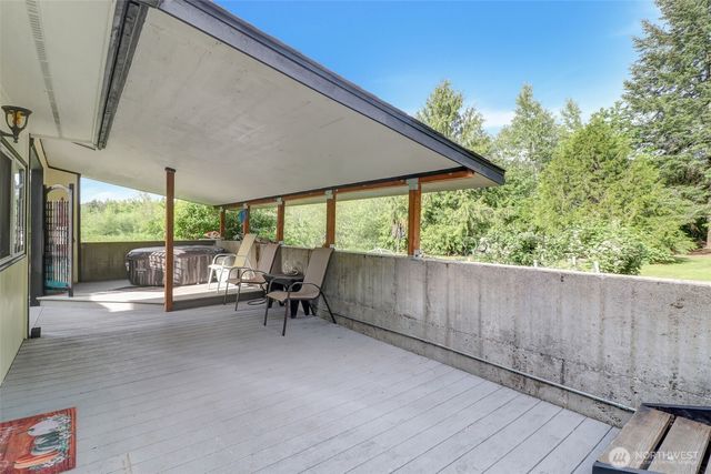 14902 Turner Road SE, Rainier, WA 98576