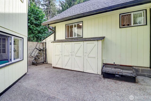 14902 Turner Road SE, Rainier, WA 98576