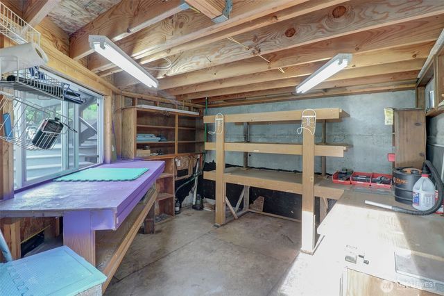 14902 Turner Road SE, Rainier, WA 98576