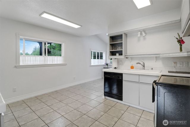 14902 Turner Road SE, Rainier, WA 98576