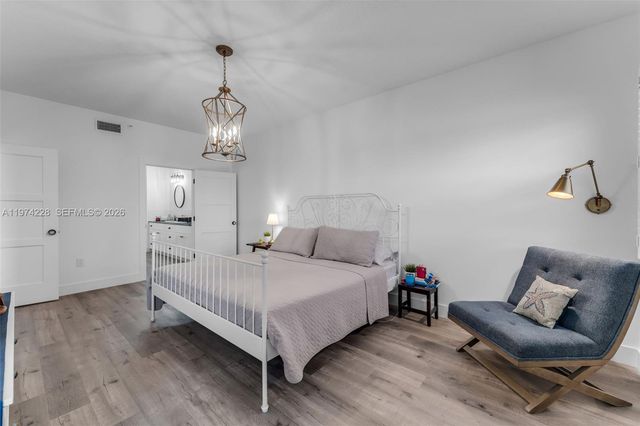 10730 NW 66th St 505, Doral, FL 33178