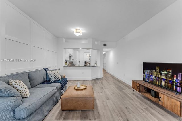 10730 NW 66th St 505, Doral, FL 33178