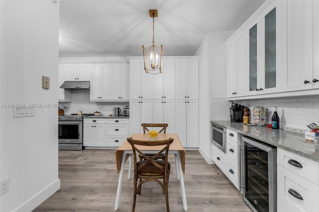 10730 NW 66th St 505, Doral, FL 33178