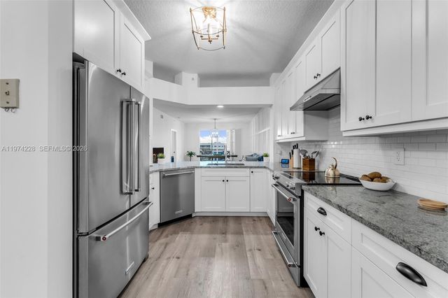 10730 NW 66th St 505, Doral, FL 33178