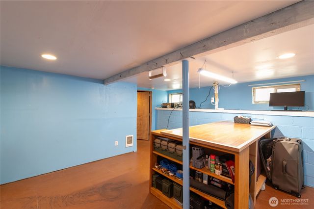 3622 W E Street, Bremerton, WA 98312